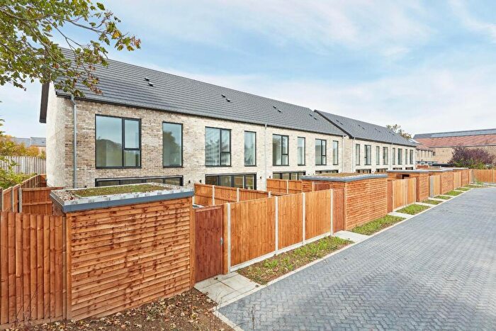 3 Bedroom Town House For Sale In Addenbrooke's Road, Trumpington, CB2