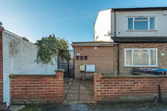 1 Bedroom Maisonette For Sale In Cresswell Road, South Norwood, London, SE25