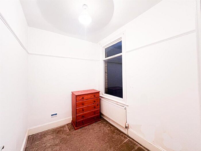 4 Bedroom Terraced House To Rent In Sunnyside Road, London, E10