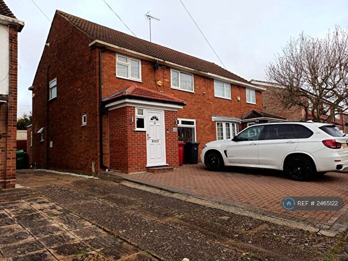 3 Bedroom Semi-Detached House To Rent In Alderbury Road, Langley, Slough, SL3