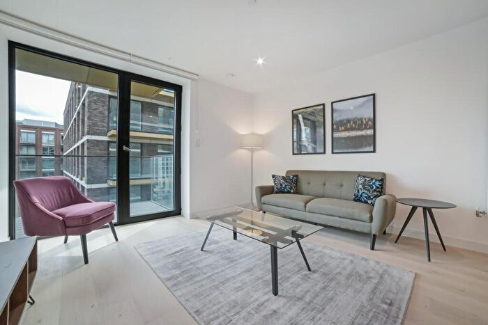 1 Bedroom Flat To Rent In John Cabot House, E16