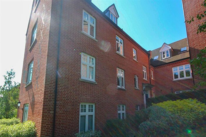 1 Bedroom Flat To Rent In The Galleries, Brentwood, CM14