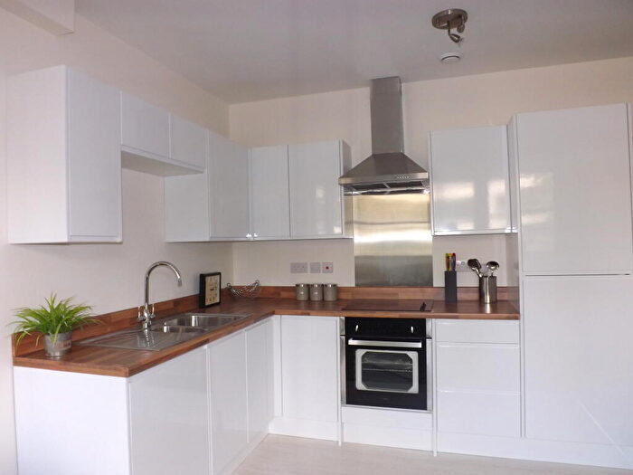 2 Bedroom Apartment To Rent In Electra House, SN1