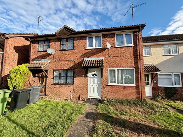 2 Bedroom Semi-Detached House To Rent In Kennet Close, Wellingborough, NN8