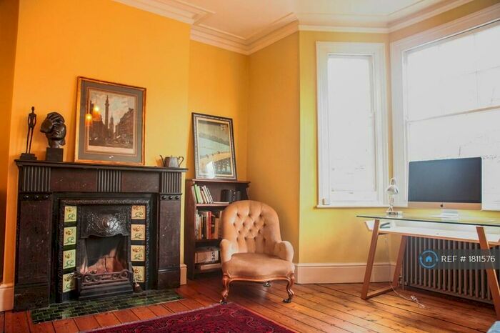 2 Bedroom Maisonette To Rent In Widdenham Road, London, N7