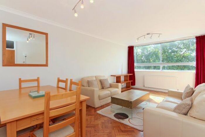 2 Bedroom Flat To Rent In Holly Tree Close, London, SW19
