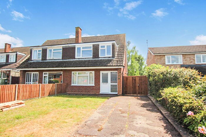 3 Bedroom Semi Detached House To Rent In Southland Rise, Langford, SG18