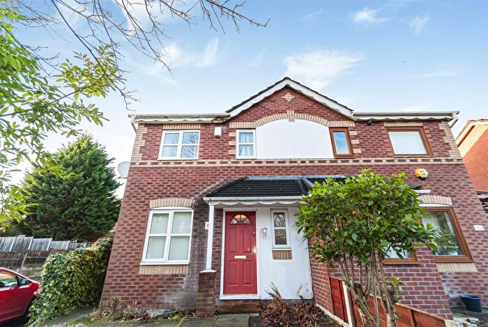 3 Bedroom House To Rent In Brindle Heath Road, Salford, M6