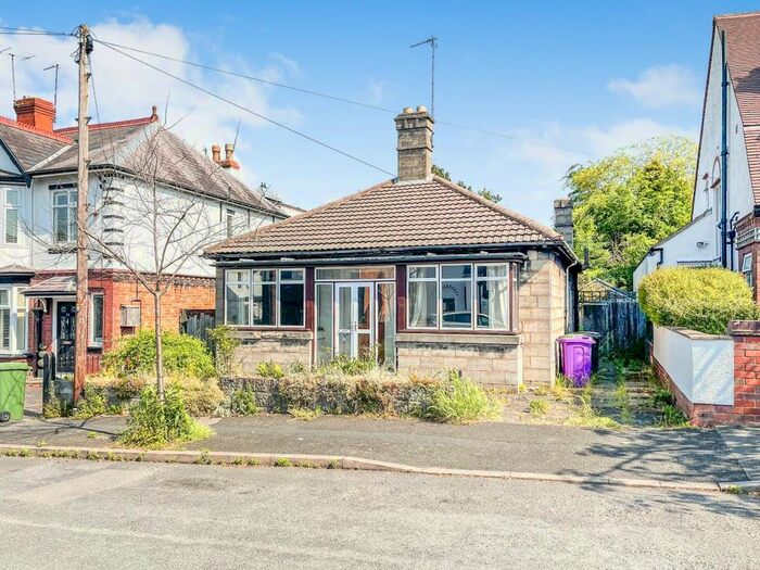 3 Bedroom Detached Bungalow For Sale In Alexandra Road, Wolverhampton, WV4