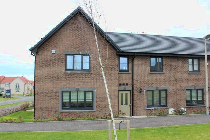 3 Bedroom Terraced House To Rent In Whitecraigs Gardens, Hamilton, ML3