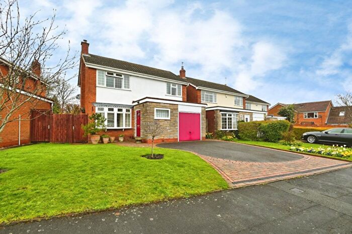 4 Bedroom Detached House For Sale In Loxley Road, Sutton Coldfield, B75