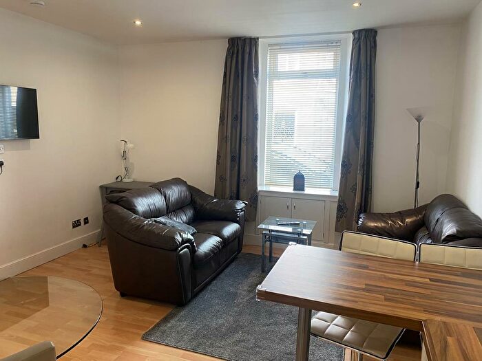 1 Bedroom Flat To Rent In Chapel Street, Aberdeen, AB10