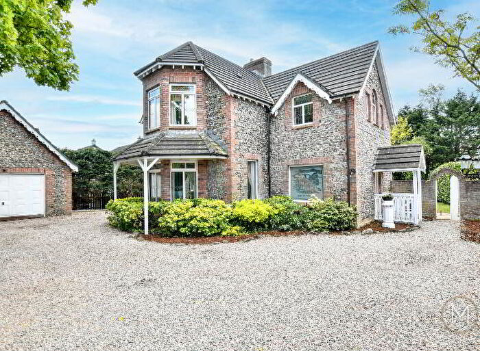 4 Bedroom Detached House For Sale In Belfast Road, Antrim, BT41