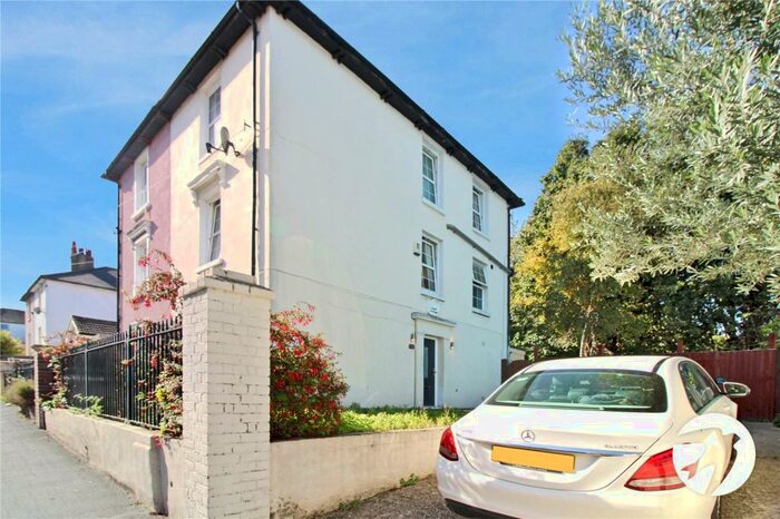 4 Bedroom Semi-Detached House To Rent In Albion Road, Gravesend, Kent, DA12