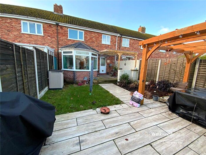 2 Bedroom Terraced House For Sale In Grange Road, Christchurch, Dorset, BH23