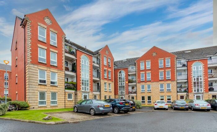 2 Bedroom Flat To Rent In Greenhead Street, Glasgow Green, Glasgow, G40