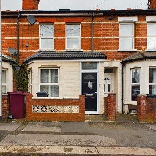 4 Bedroom Terraced House To Rent In Wilton Road, Reading, RG30