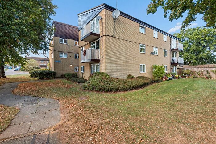 1 Bedroom Flat For Sale In Stirling Close, Stevenage, SG2