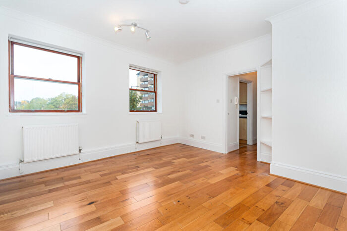 2 Bedroom Apartment To Rent In Eagle Wharf Road, London, N1