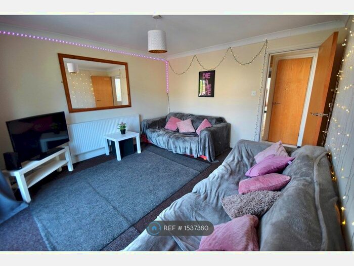 8 Bedroom Terraced House To Rent In Flora Street, Cardiff, CF24