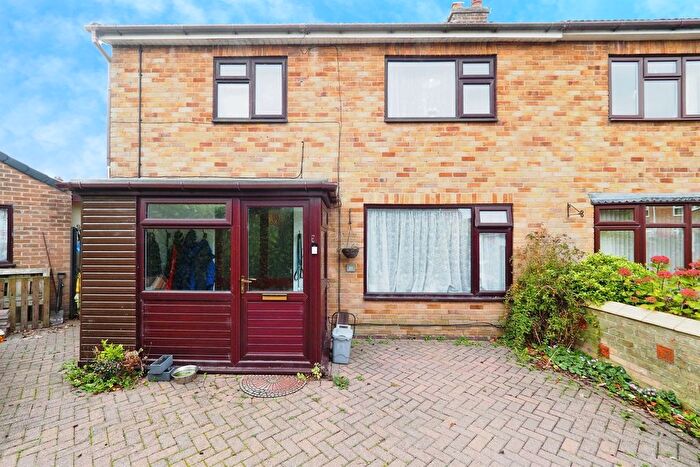 4 Bedroom Semi-Detached House For Sale In Mease Close, Measham, Swadlincote, DE12