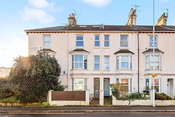 2 Bedroom Maisonette For Sale In Teville Road, Worthing, BN11