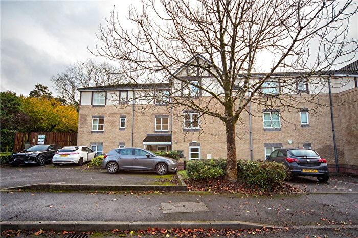 2 Bedroom Flat To Rent In Heol Llinos, Thornhill, Cardiff, CF14
