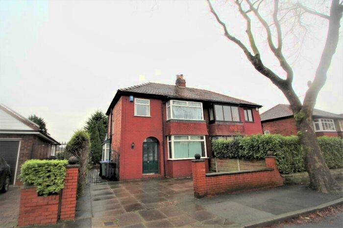 3 Bedroom Semi-Detached House To Rent In Purbeck Drive, Bury, BL8