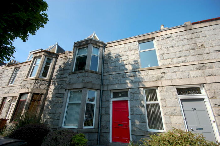 2 Bedroom Flat To Rent In Rosebery Street, Aberdeen, AB15