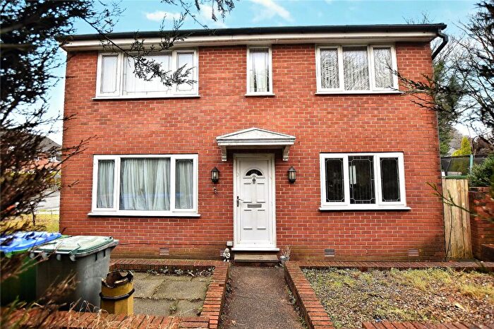 3 Bedroom Detached House For Sale In Halifax Road, Rochdale, Greater Manchester, OL12