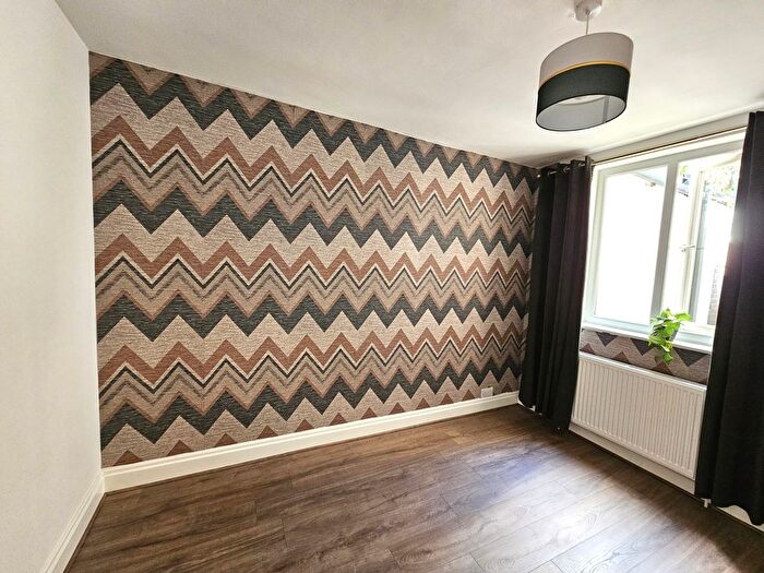 1 Bedroom Flat For Sale In Sandy Park Road, Bristol, BS4
