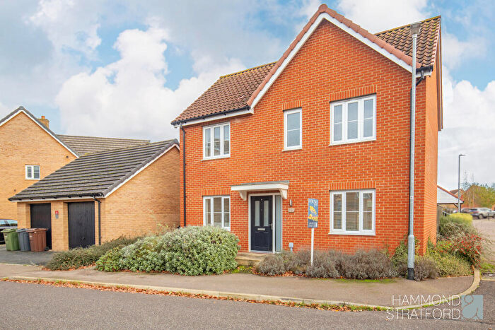 3 Bedroom Detached House For Sale In Barbastelle Crescent, Hethersett, NR9
