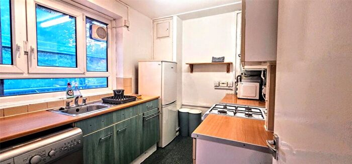 1 Bedroom Apartment To Rent In Stuttle House, Buxton Street, London, E1