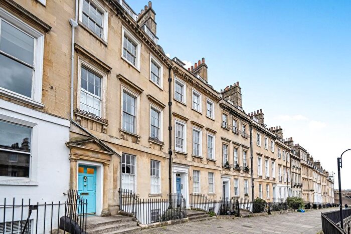 1 Bedroom Flat For Sale In Walcot Parade, Bath, BA1