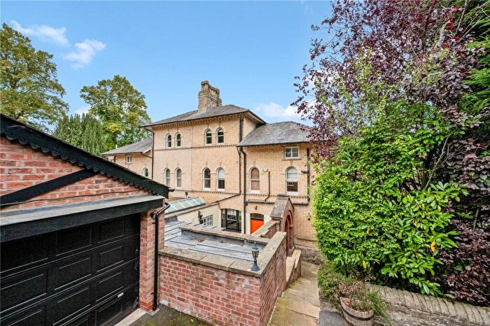 4 Bedroom Town House For Sale In Congleton Road, Alderley Edge, Cheshire, SK9