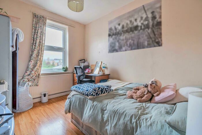 5 Bedroom Terraced House To Rent In James Street, Student Bedroom, OX4