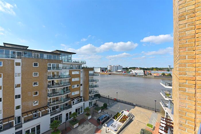 1 Bedroom Flat For Sale In Smugglers Way, London, SW18