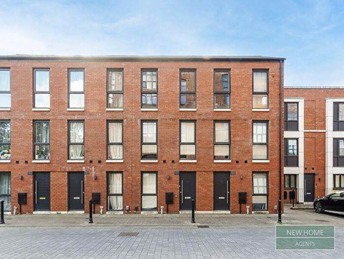 3 Bedroom Terraced House For Sale In Elisabeth Gardens Stockport, SK5