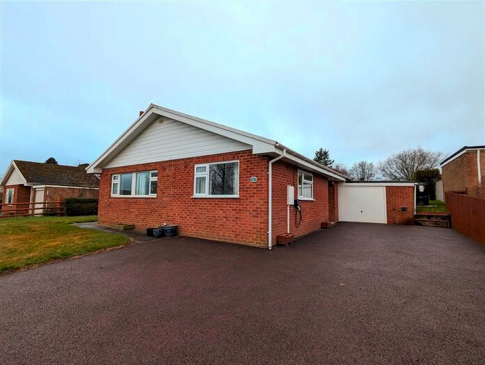 3 Bedroom Detached Bungalow To Rent In Mount Way, St Weonards, Hereford, HR2