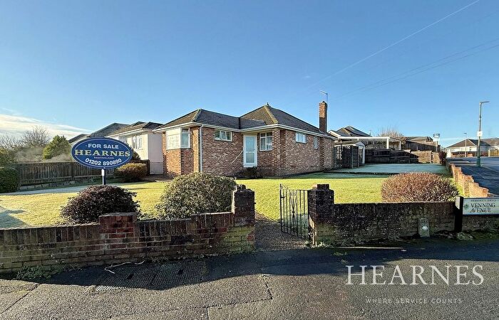 2 Bedroom Detached Bungalow For Sale In Shapland Avenue, Bournemouth, BH11