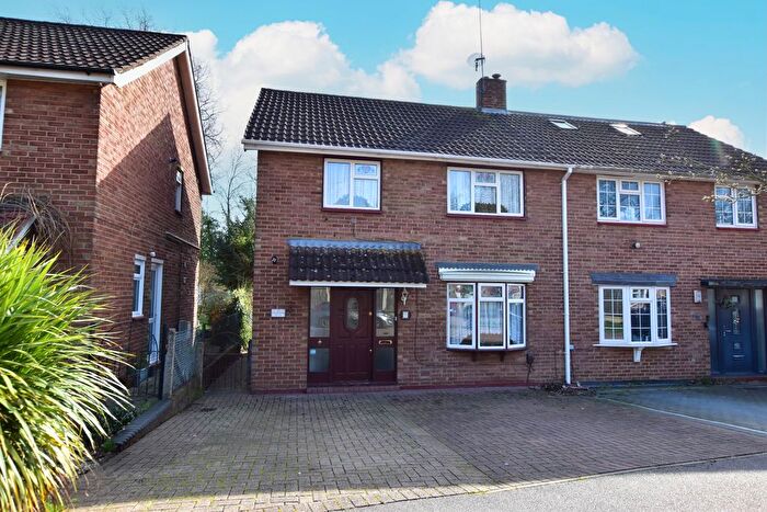 3 Bedroom Semi Detached House For Sale In Claremont, Bricket Wood, AL2