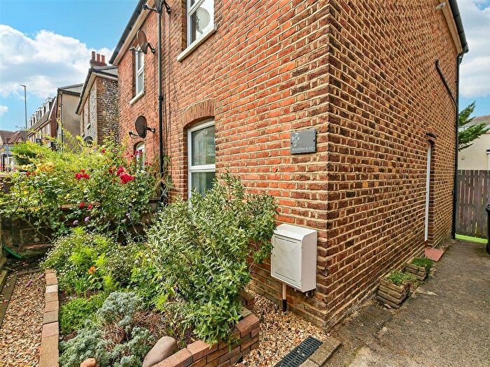 2 Bedroom Semi-Detached House For Sale In Godstone Road, Whyteleafe, Surrey, CR3