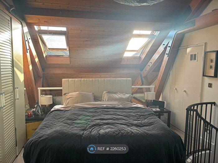 1 Bedroom Flat To Rent In Wapping High St, London, E1W