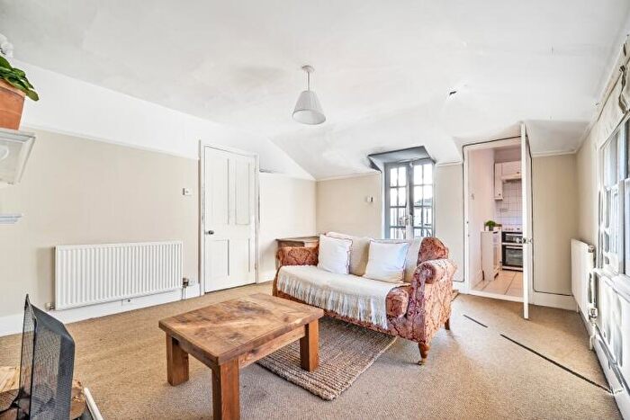 2 Bedroom Flat To Rent In Blackheath Grove Blackheath, SE3