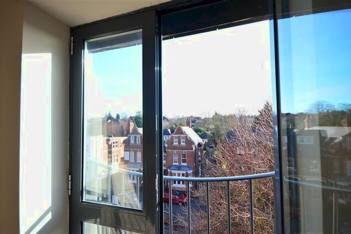 2 Bedroom Flat To Rent In Station Road, Kettering, NN15