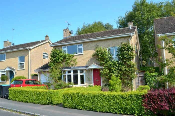 3 Bedroom Detached House For Sale In Elm Crescent, Charlbury., OX7