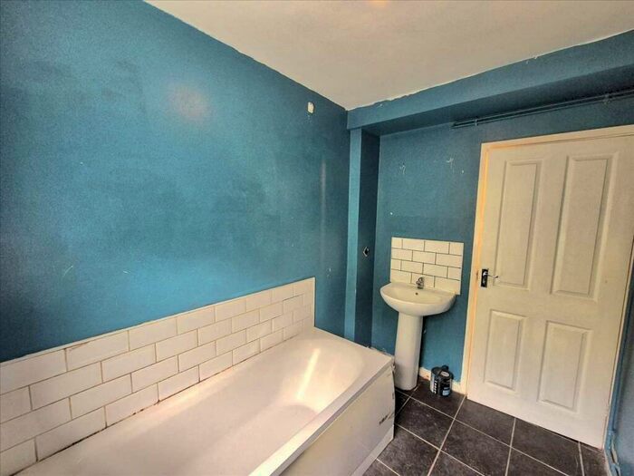 3 Bedroom Terraced House For Sale In Castle Street, Treorchy, CF42