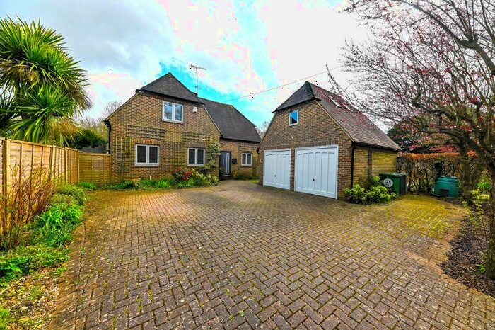 3 Bedroom Detached House To Rent In Redhill Road, Rowlands Castle, PO9