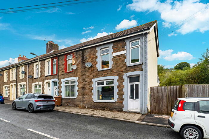 3 Bedroom End Of Terrace House For Sale In Hendre Road, Abertridwr, Caerphilly, CF83