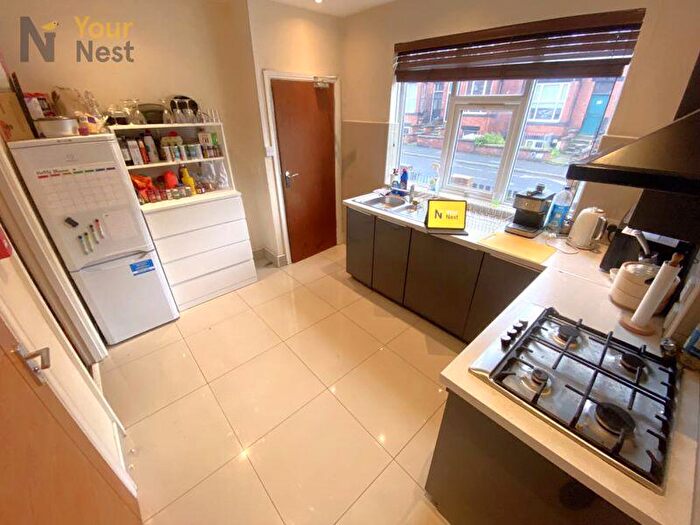 2 Bedroom Terraced House To Rent In Brudenell Road, Hyde Park, Leeds, LS6